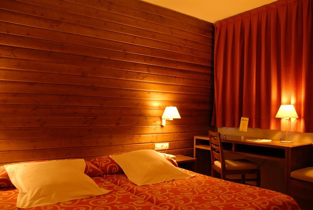 Tuc Blanc Hotel
